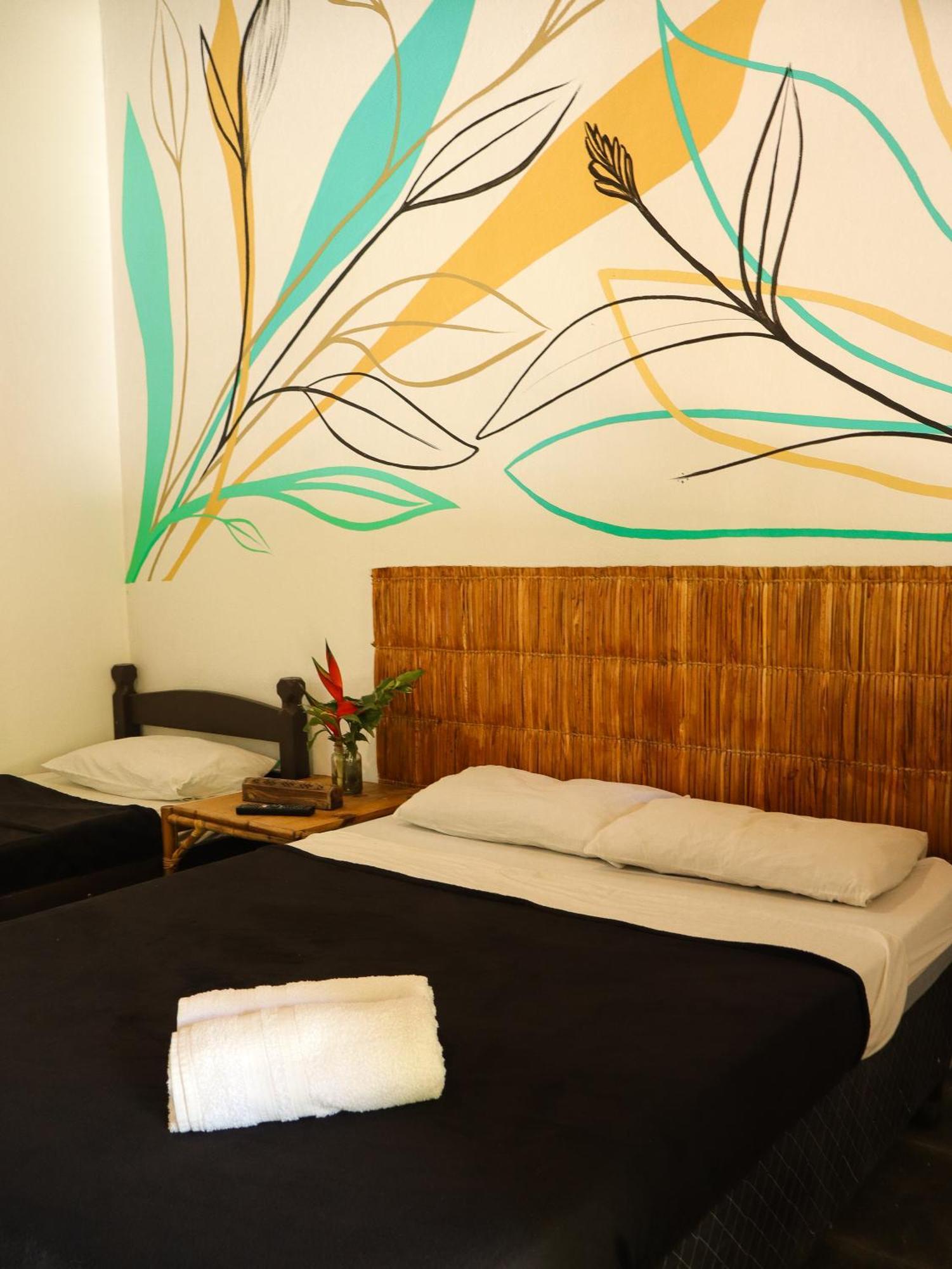 אובטובה Hostel Marthi Itamambuca מראה חיצוני תמונה